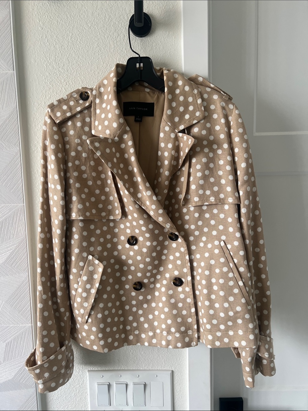 ANN TAYLOR Beige Polka Dot Double-Breasted Swing Jacket